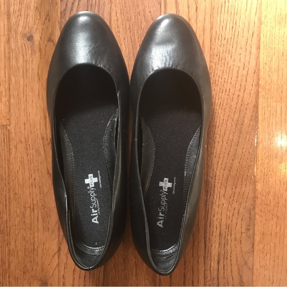 Air Supply Plus Women’s Black Flats, size 8M